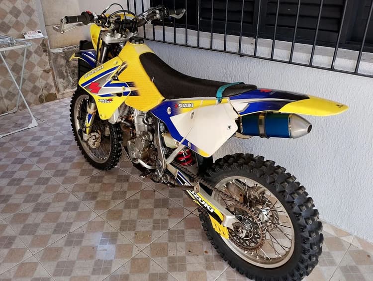 Suzuki drz 400e
