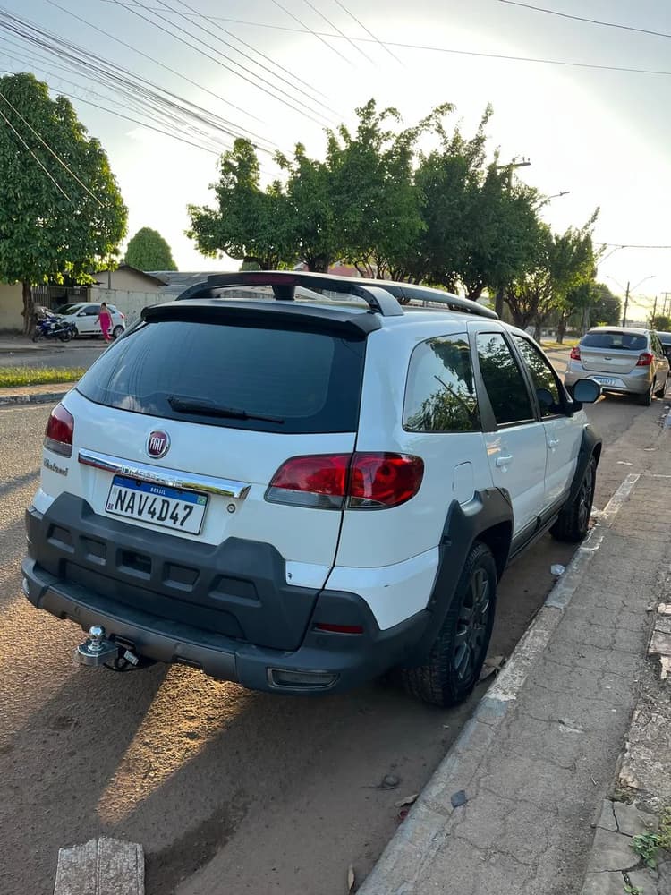 Fiat Palio Weekend Adventure Locker 1.8 Flex 2017