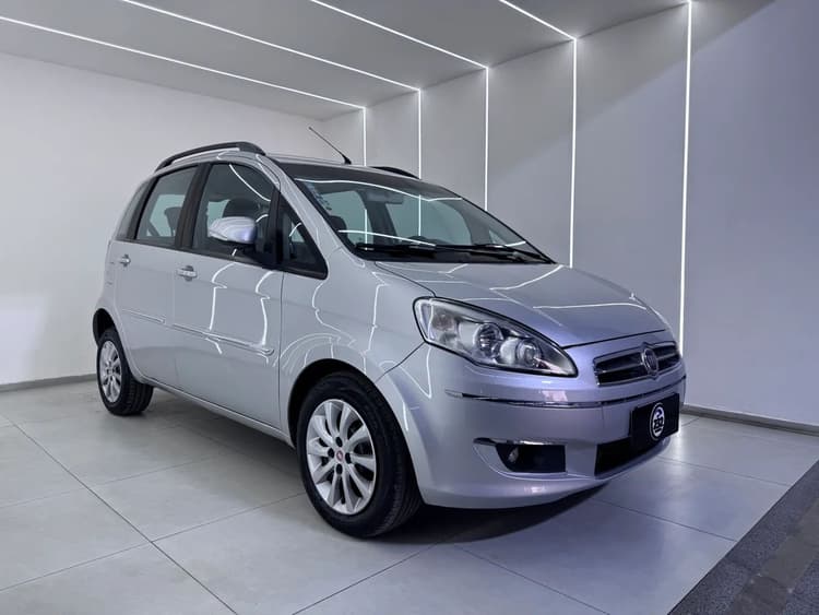Fiat Idea Essence 1.6 Flex 16V 5P 2015