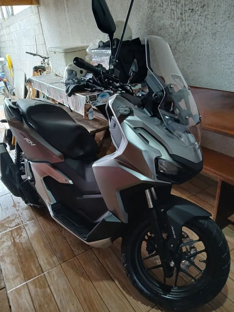 Moto ADV 