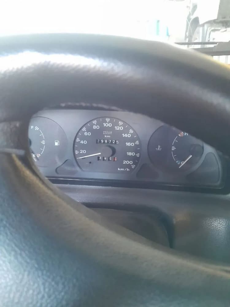 Fiat Strada Working 1.5 MPI 8V CE (álcool) 2000