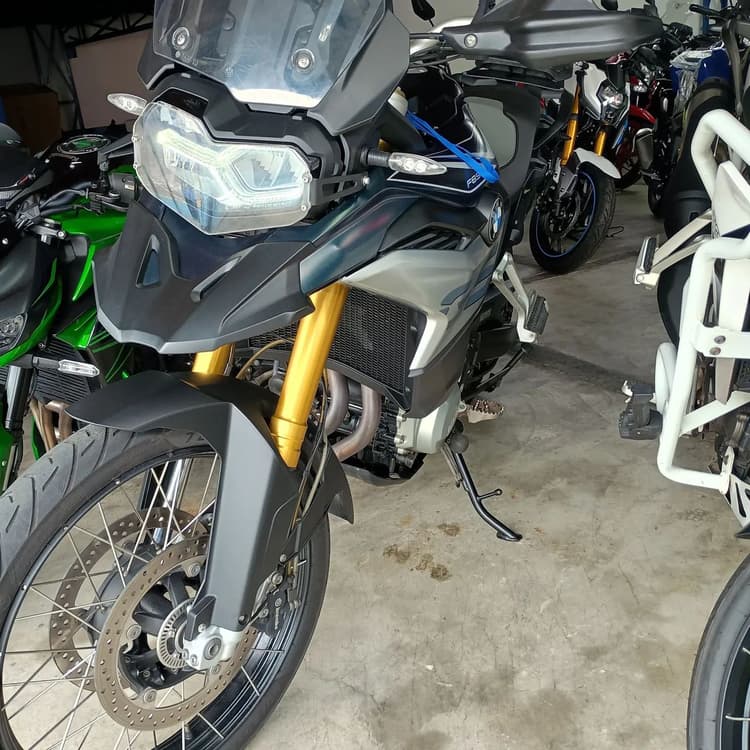 Moto muito nova