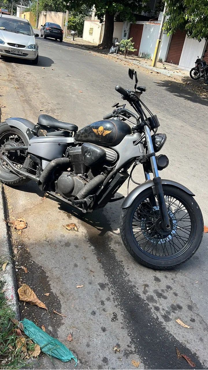 Shadow 600 