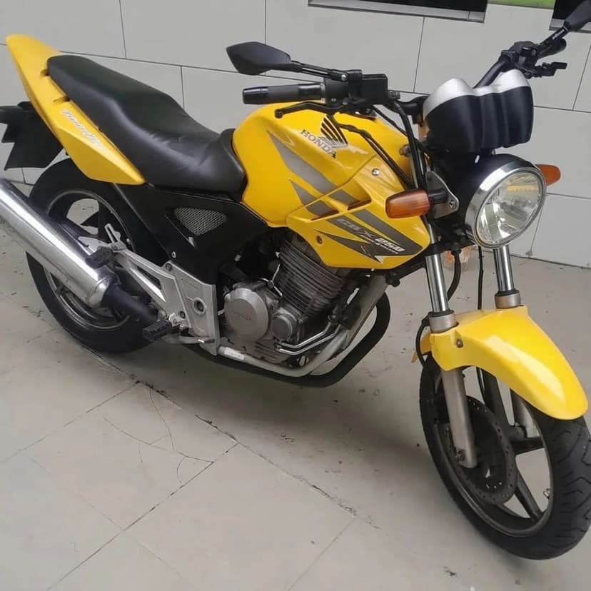 Cbx twister 250