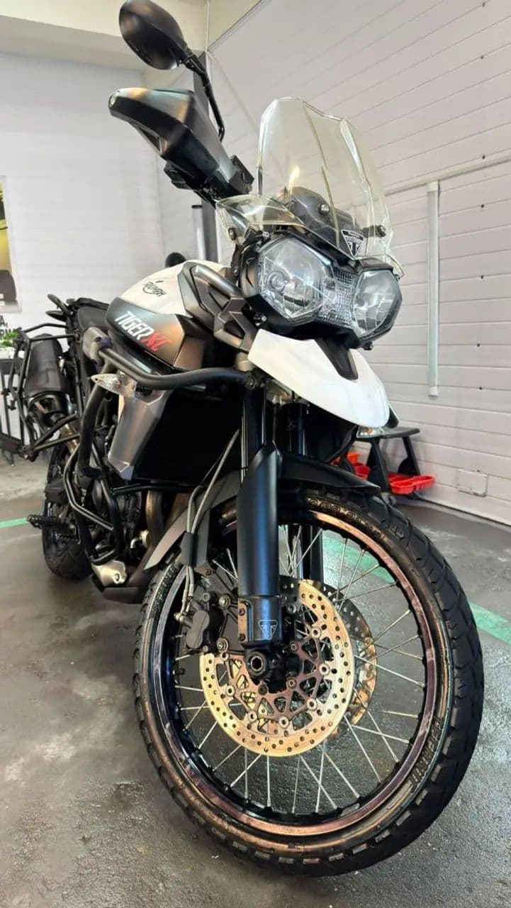 Triumph Tiger 800
