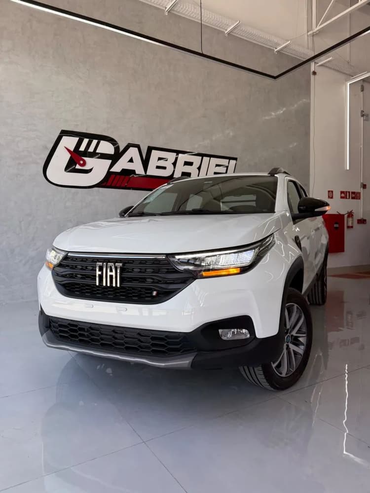 Fiat Strada Volcano 1.3 Flex 8V CD 2026