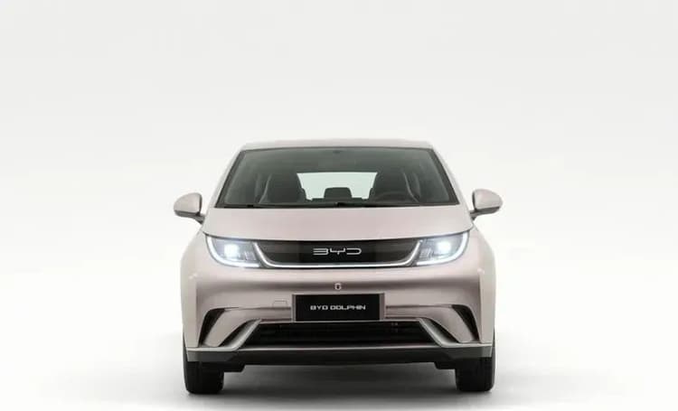 BYD Dolphin EV (Elétrico) 2025
