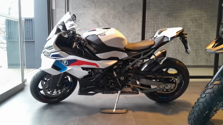 S-1000RR M Carbon