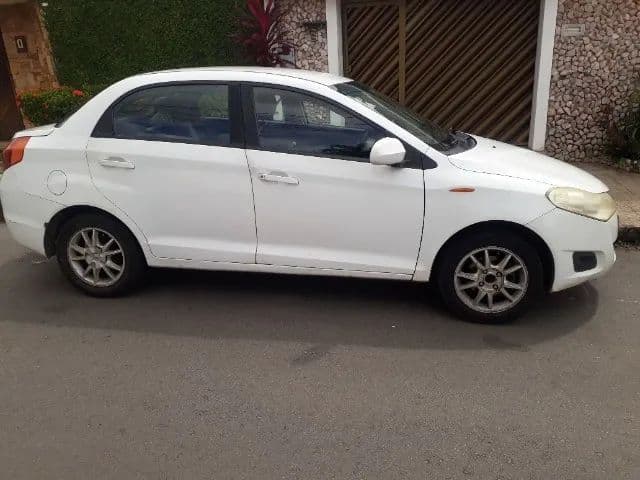 Chery Celer Hatch 1.5 16V Flex 5P 2013