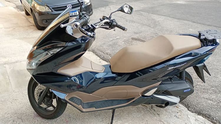 PCX dlx 2025