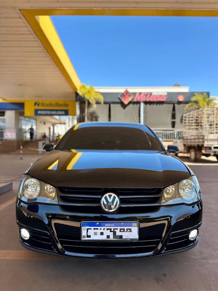 Volkswagen Golf 2.0/2.0 T. Flex Mec.(black & Silv) 2011