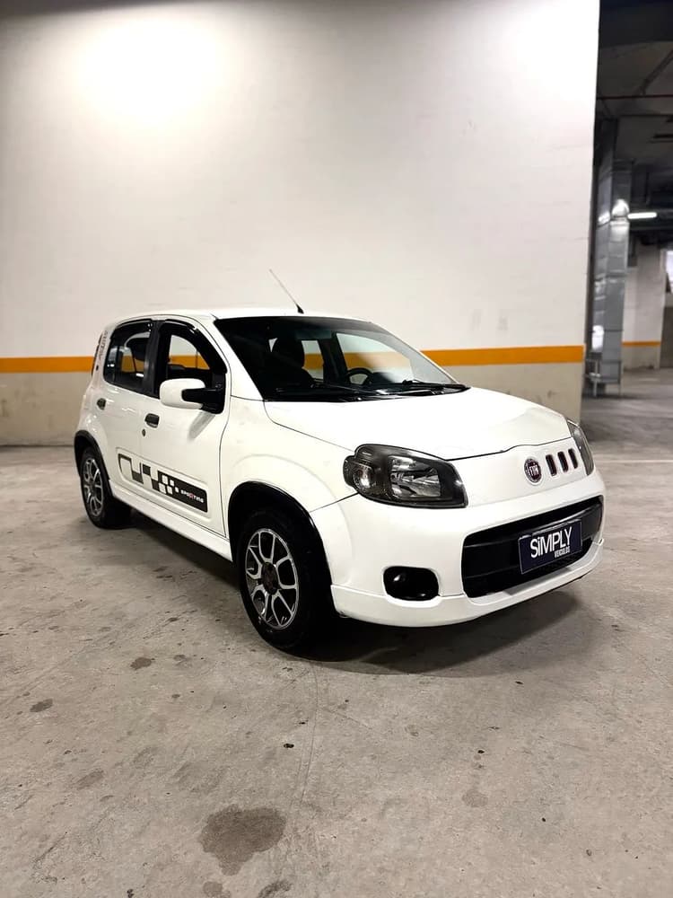 Fiat Uno Sporting 1.4 EVO Fire Flex 8V 4P 2012