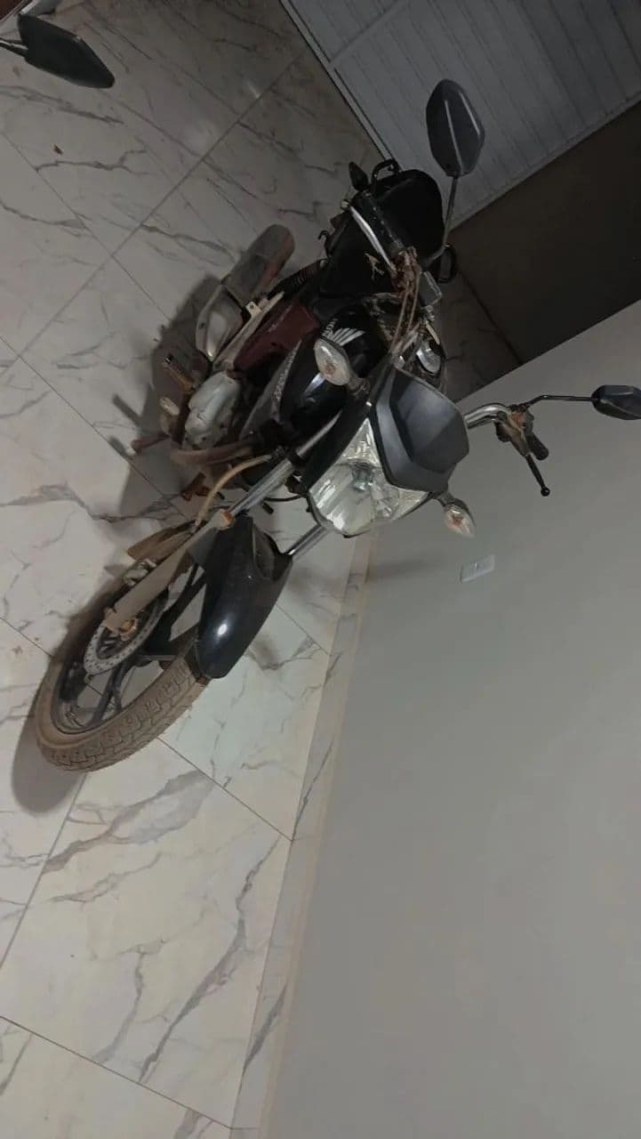 Titan 150 
