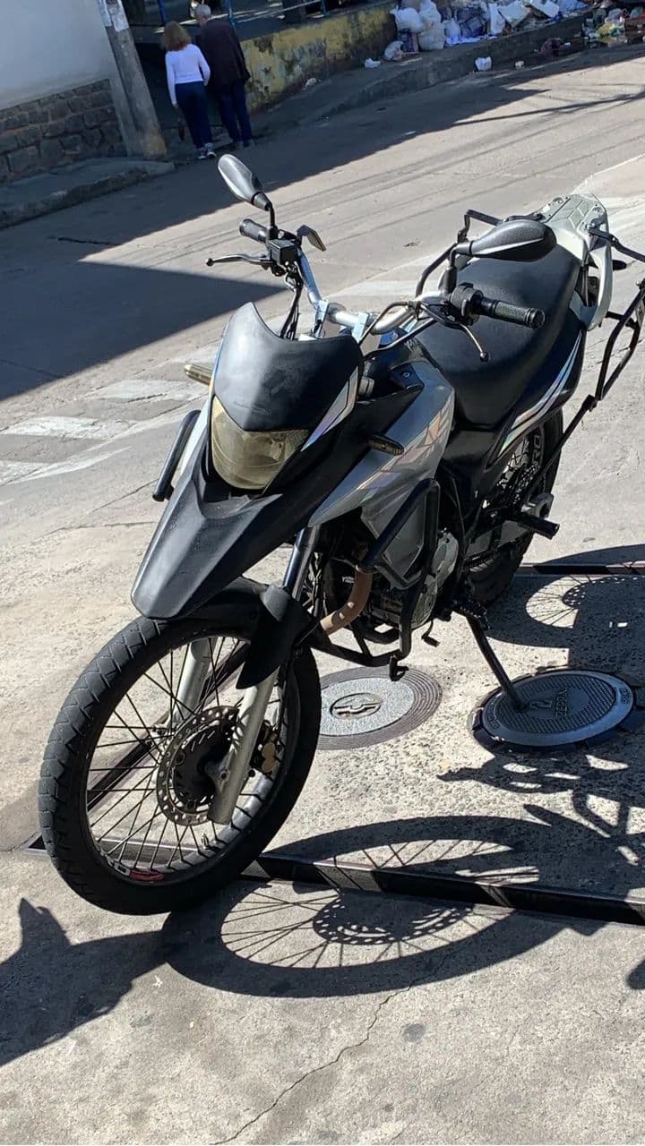 Xre 300