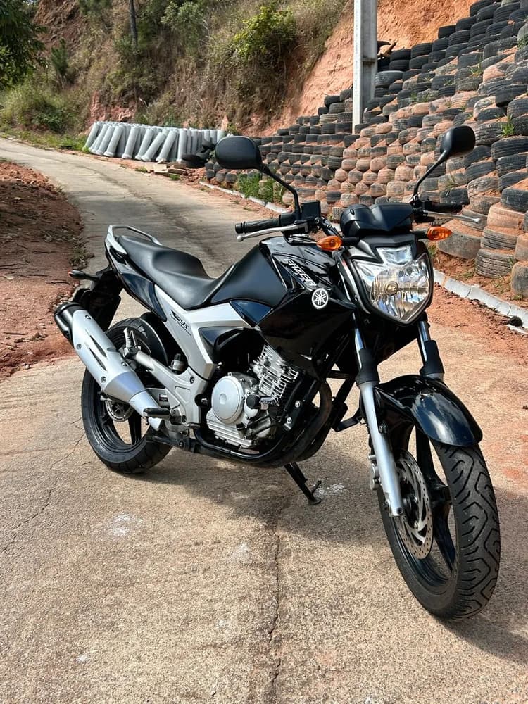 Fazer 250 impecável 