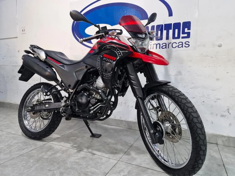 XTZ LANDER 250 2024 aceito moto na troca fin 48x aceito cartão 12 x 18x 1.8% am