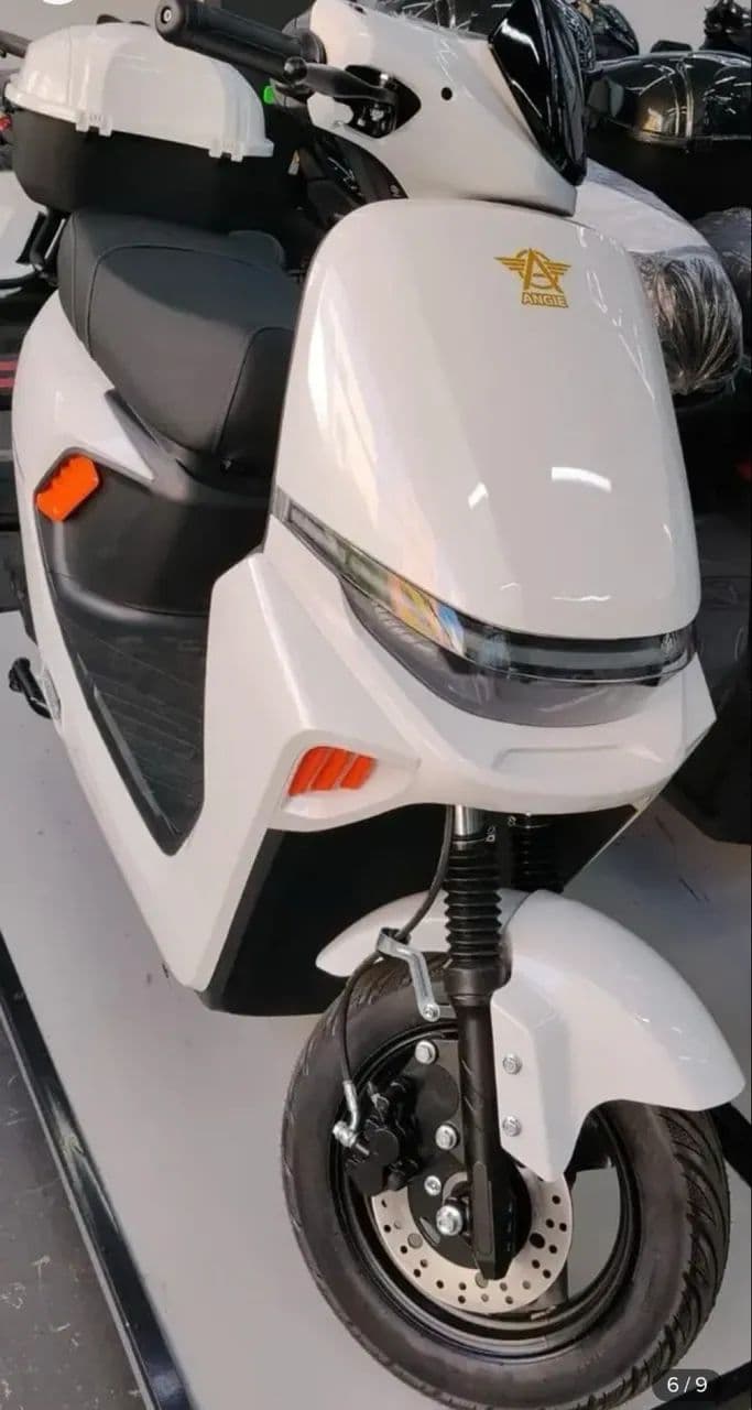 Scooter g12 Angie 