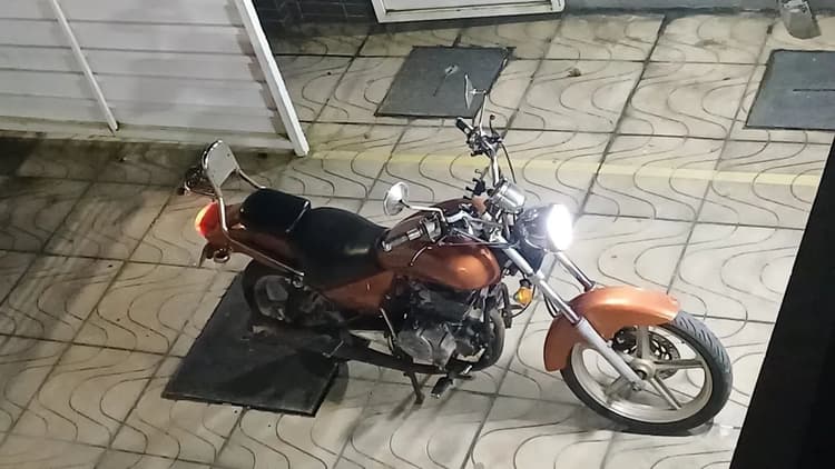 Dafra kansas 150