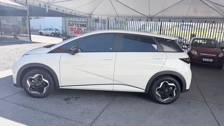 BYD Dolphin EV (Elétrico) 2027