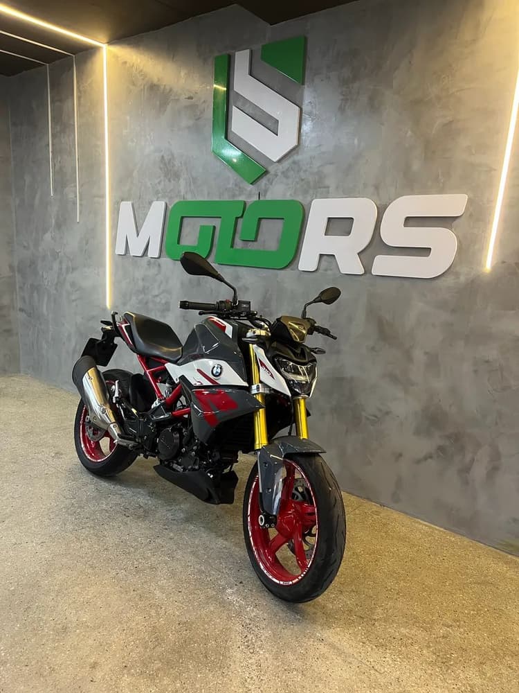 BMW G310 R