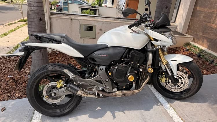 Hornet 2010 branca