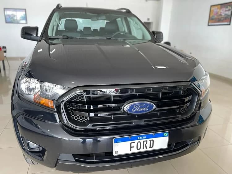 Ford Ranger Black 2.2 4X2 CD Diesel AUT 2023