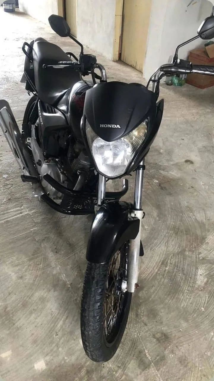 Moto Honda Titan 150