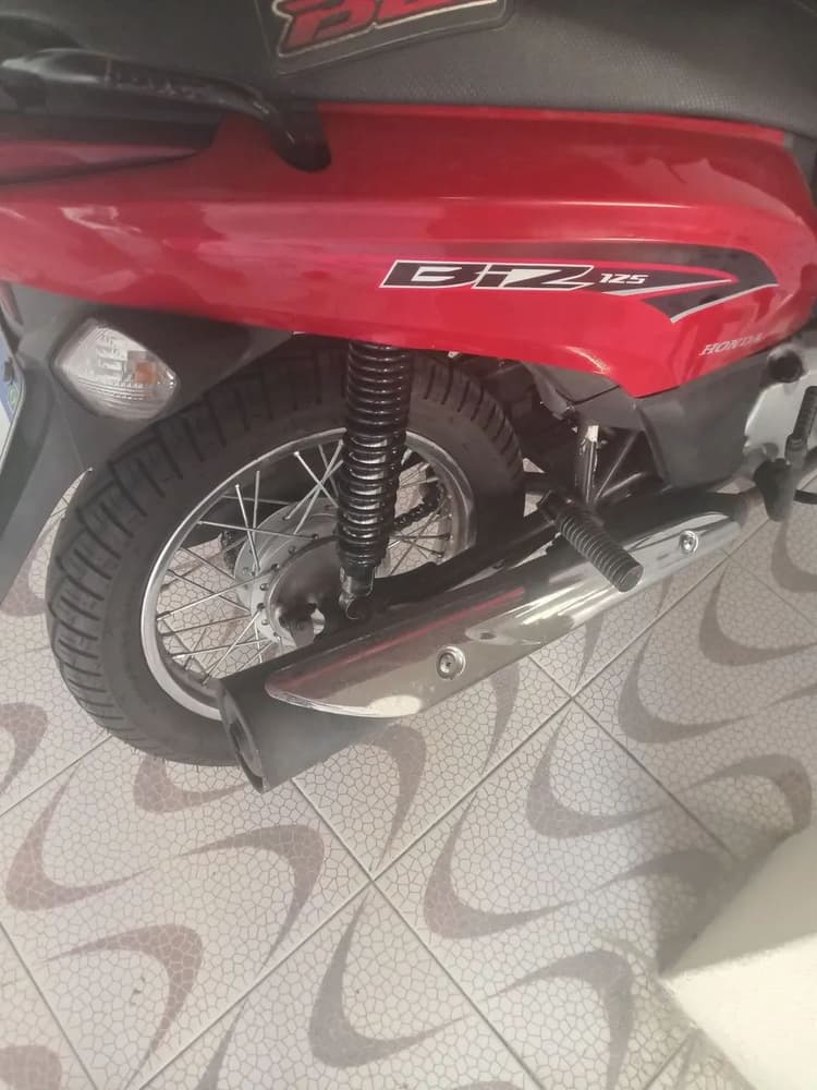 VENDO HONDA BIZ