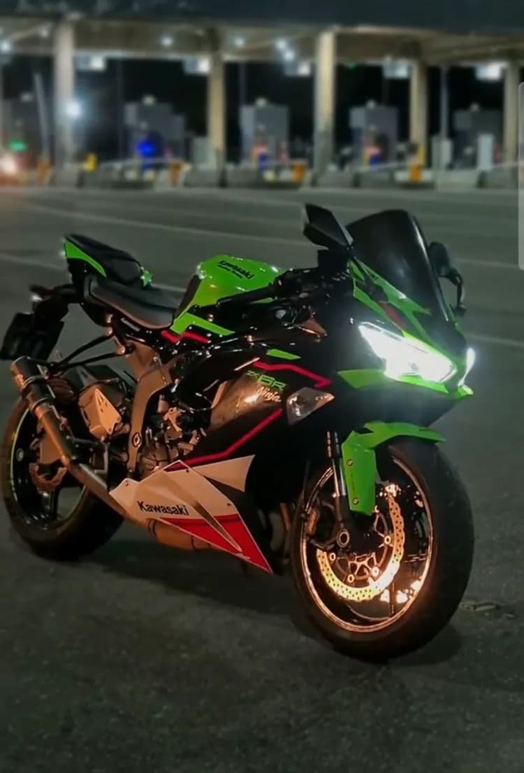 LINDA ZX6 636 