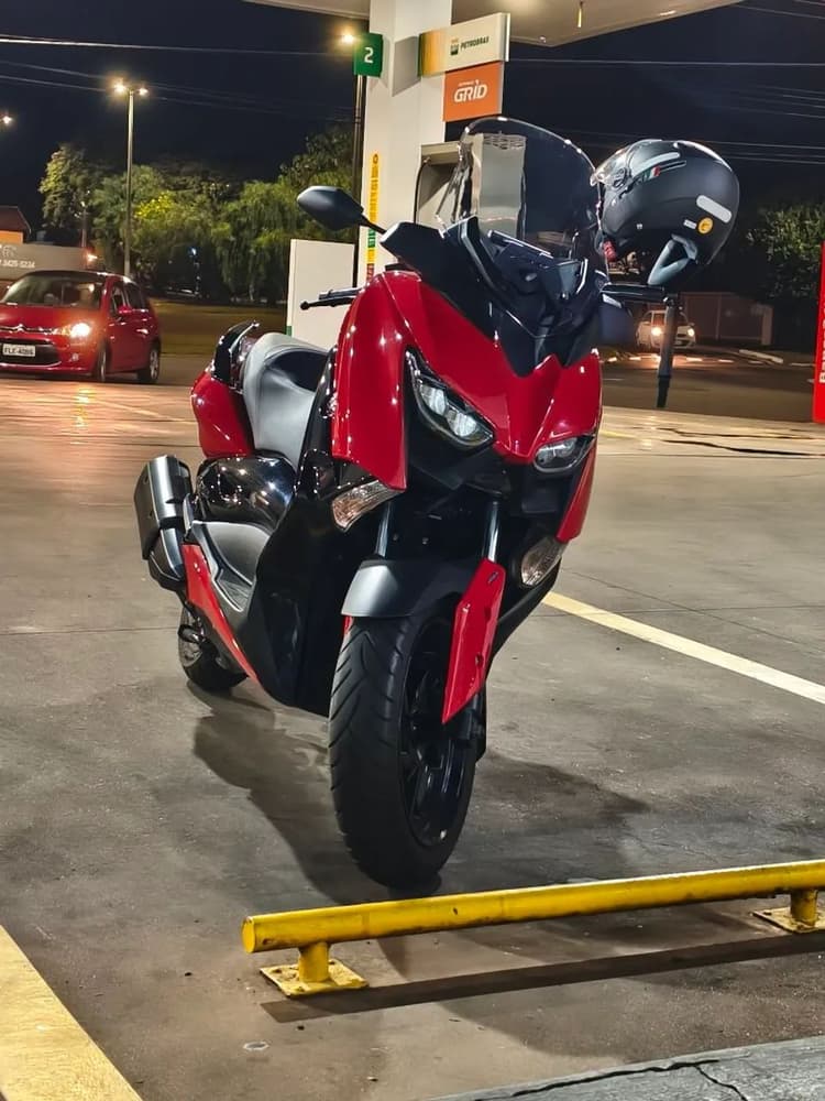 YAMAHA X MAX 250 