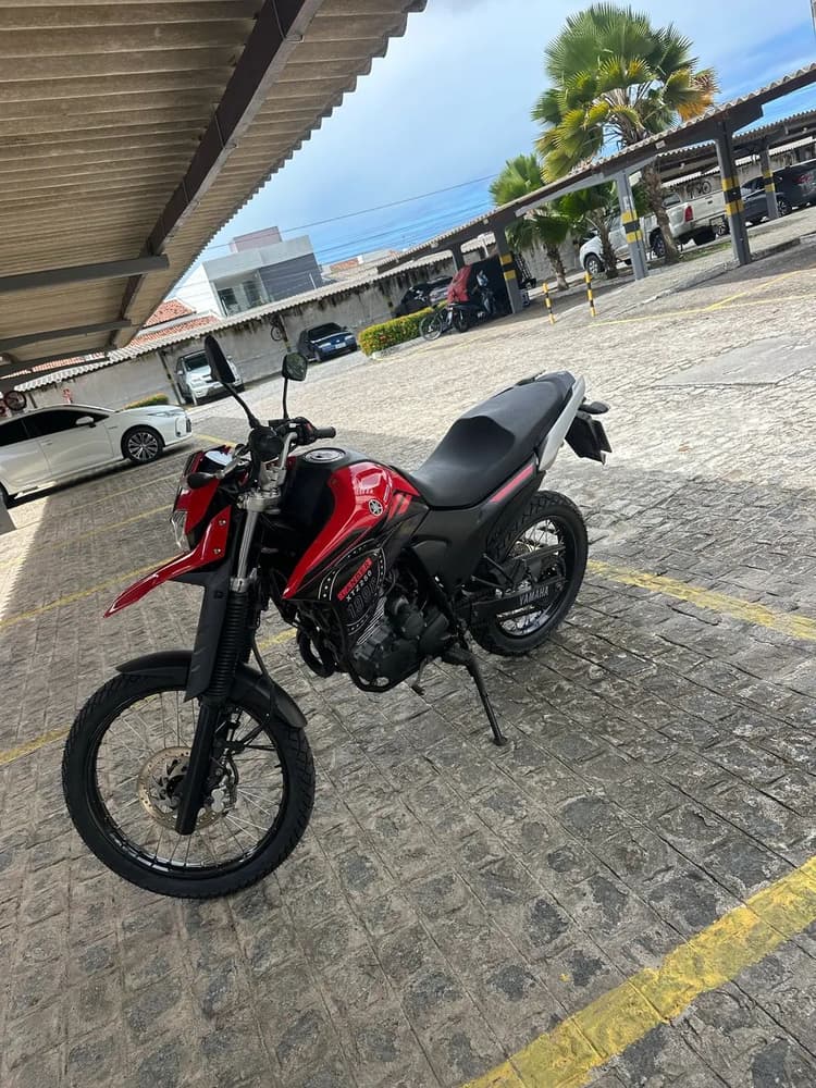 YAMAHA LANDER 