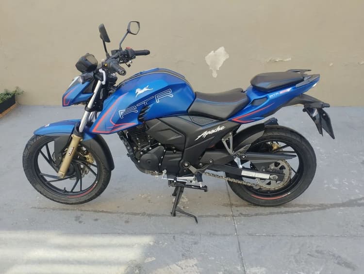 Apache RTR 200cc