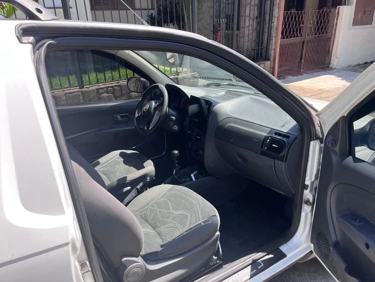 Fiat Strada Working Hard 1.4 Fire Flex 8V CS 2017