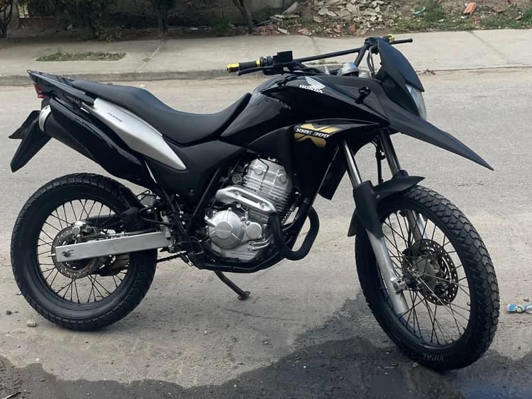 Xre 300