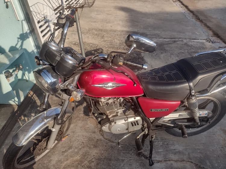 SUZUKI ÚNICO DONO, SEMI NOVA