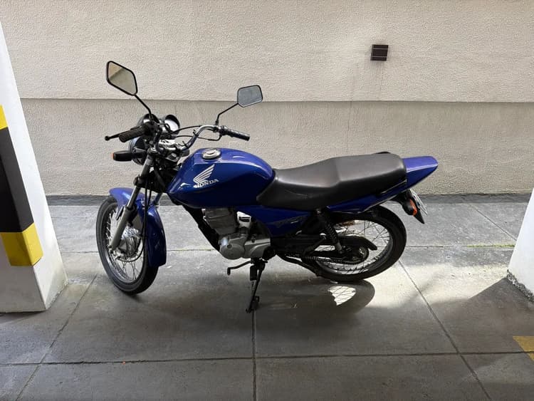 Vendo titan 150 em bom estado 