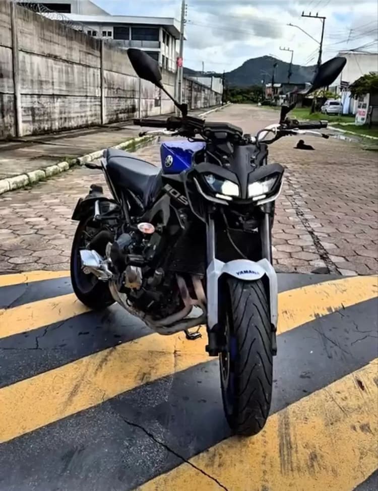 MT 09 