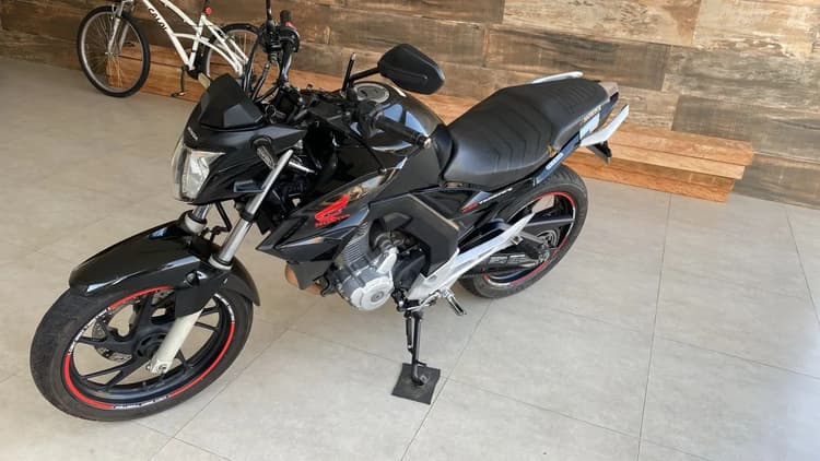 CB 250 twister 