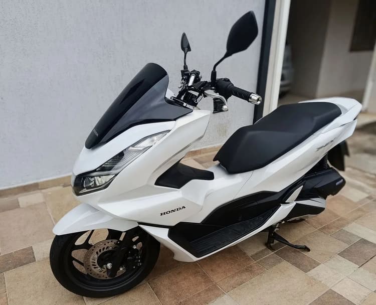 PCX 2025