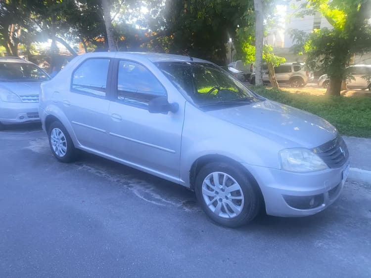 Renault Logan Expression Hi-flex 1.6 8V 4P 2011