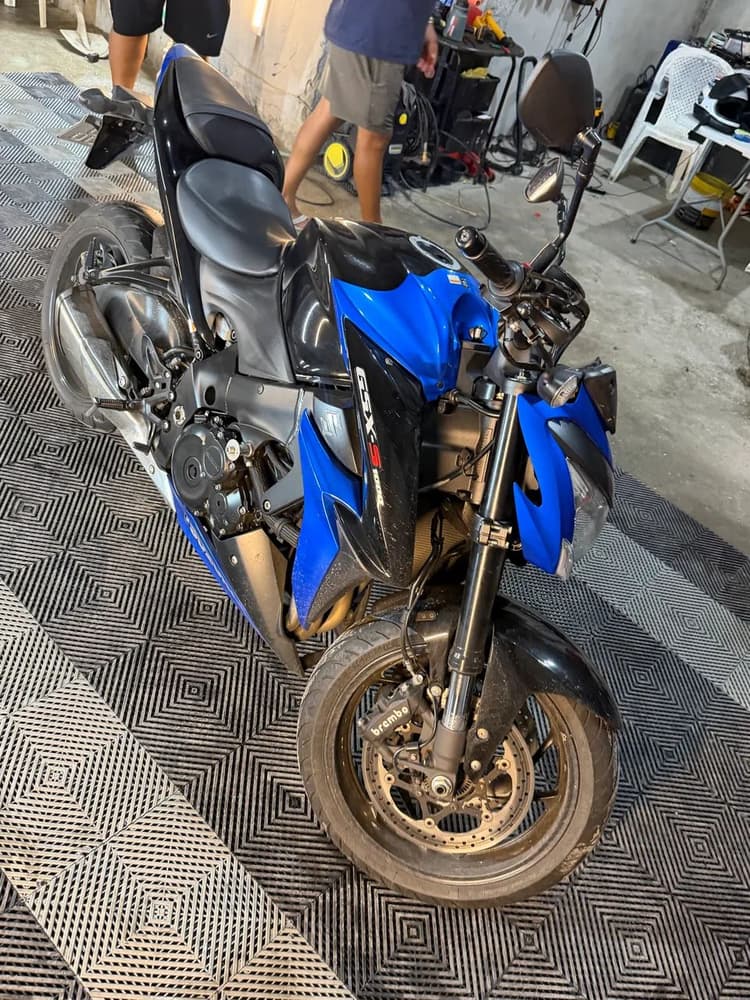 Gsx1000 suzuki 