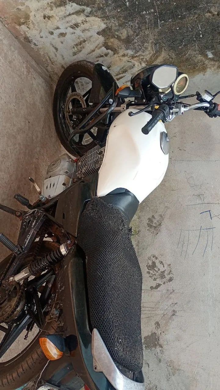 Moto Suzuki 