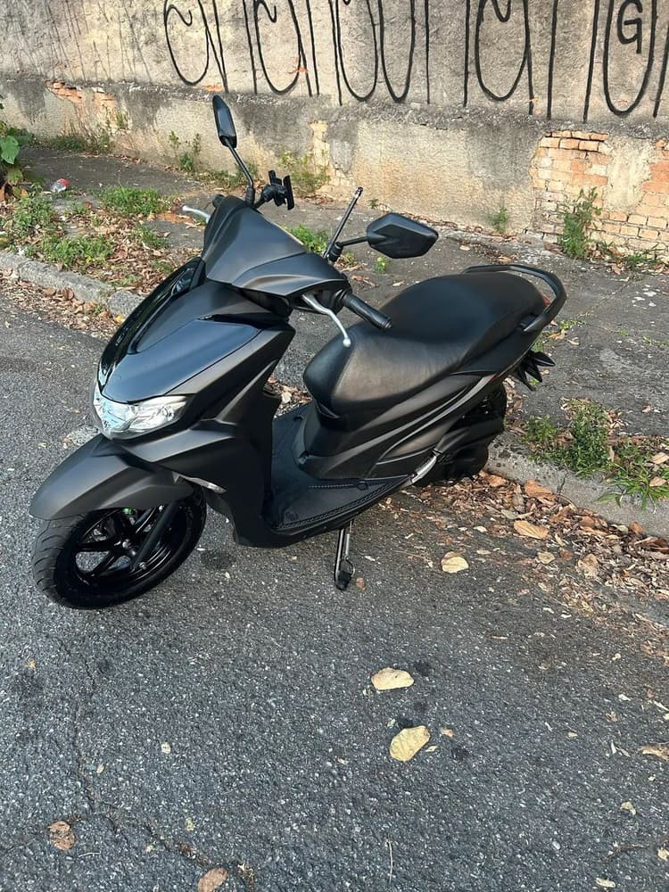 Yamaha fluo 125