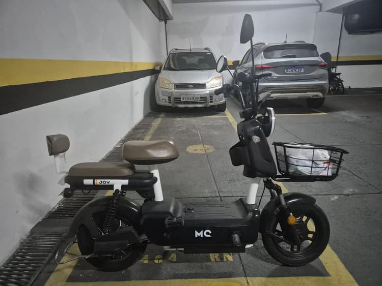 Bicicleta elétrica MC JOY Classic semi-nova 