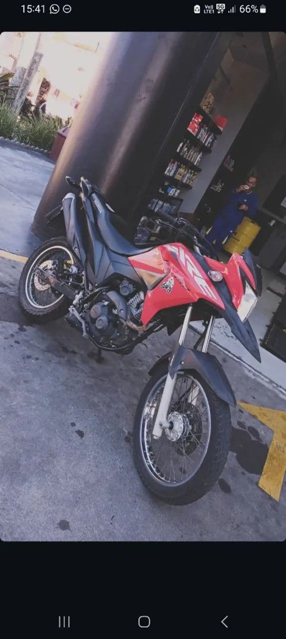 XRE 190 VERMELHA