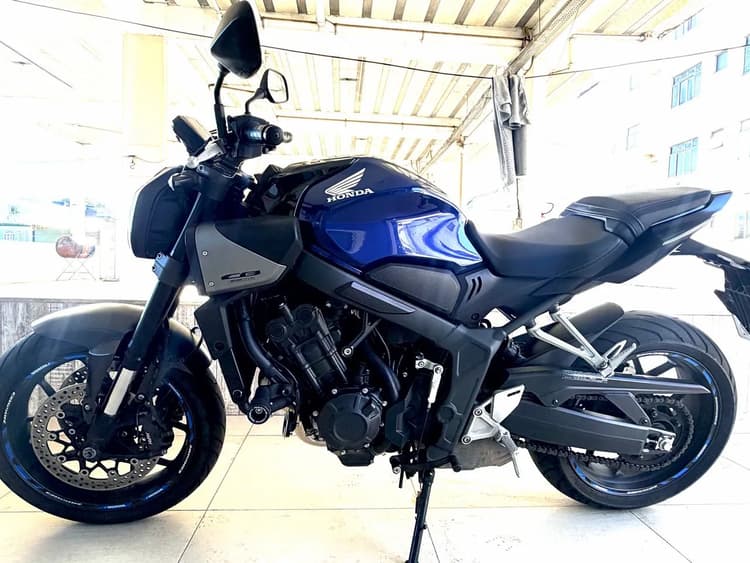 CB650R E-CLUTCH