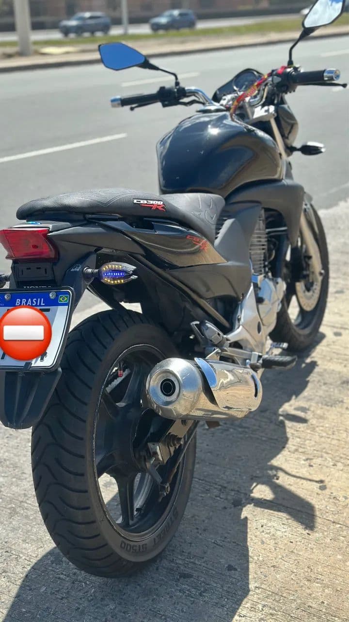 CB 300R Preparada 