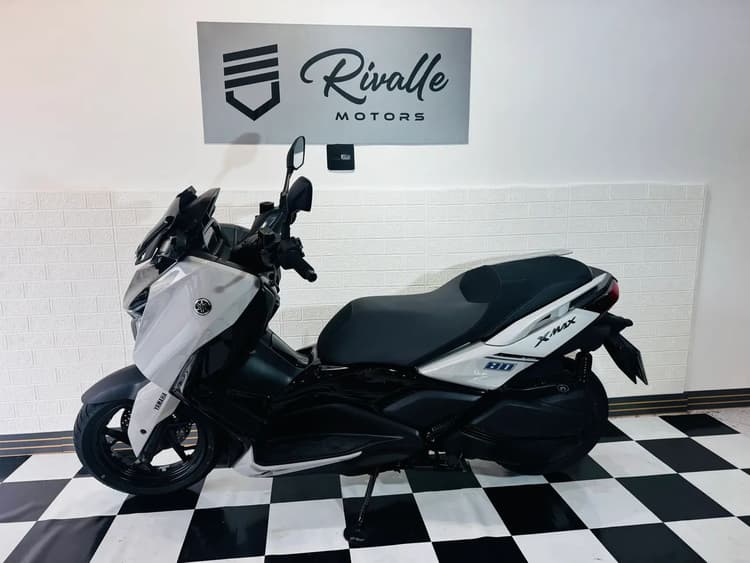 YAMAHA XMAX CONNECTED 