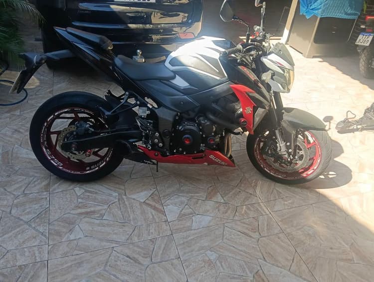 gsX 750 s 