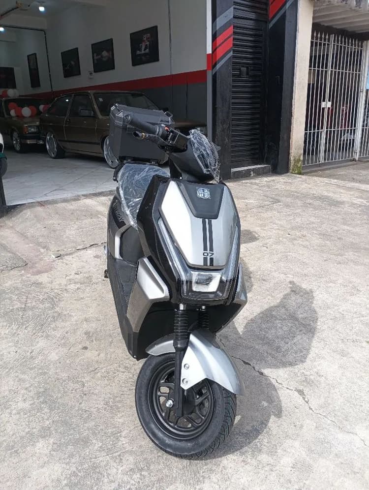 Scooter elétrica 